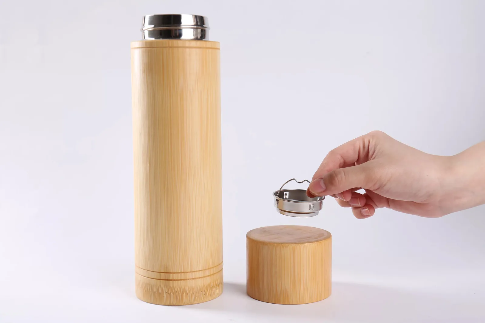 Bình giữ nhiệt vỏ tre nguyên khối